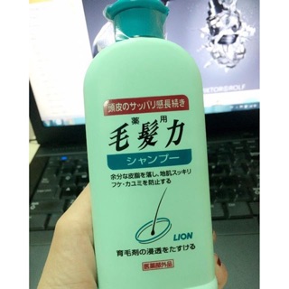 Dầu gội mọc tóc lion kaminomoto