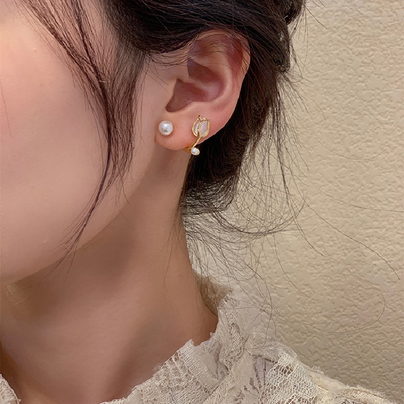 Bông Tai Mạ Bạc 925 Hình Hoa Tulip Đính Ngọc Trai Phong Cách Hàn Quốc Mới 202