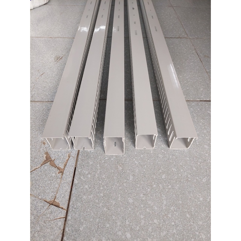Máng nhựa 45x65, Ghen răng lược 45x65mm, Máng nhựa đi dây điện lắp tủ điện, Nẹp điện nhựa răng cưa xương cá