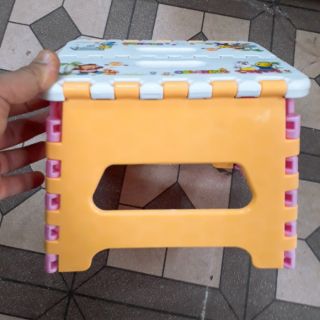 Ghế nhựa gấp gọn