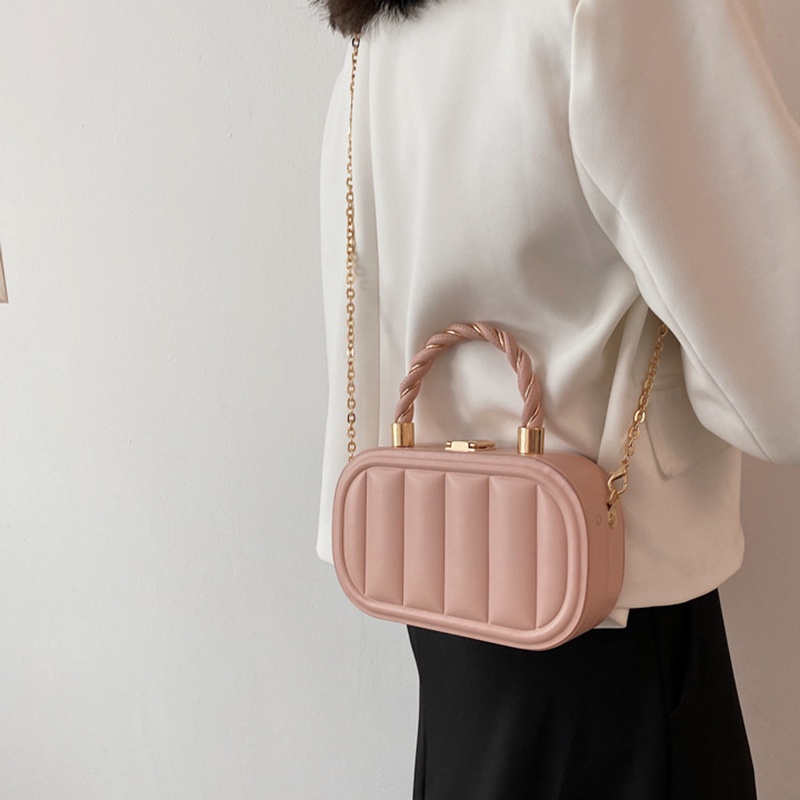 Túi Đeo Chéo Hình Vuông Cỡ Nhỏ Phối Dây Xích Thời Trang Cho Nữ