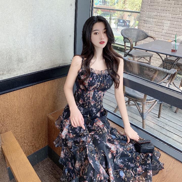 In summer, the new Platycodon grandiflorum French style chiffon dress shows lean temperament at the waist.