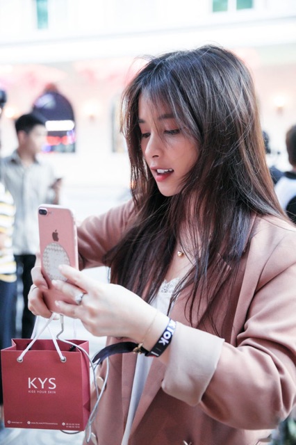 2 Son kem lì đủ màu chocolate khử chì Crush KYS 3.5g | BigBuy360 - bigbuy360.vn