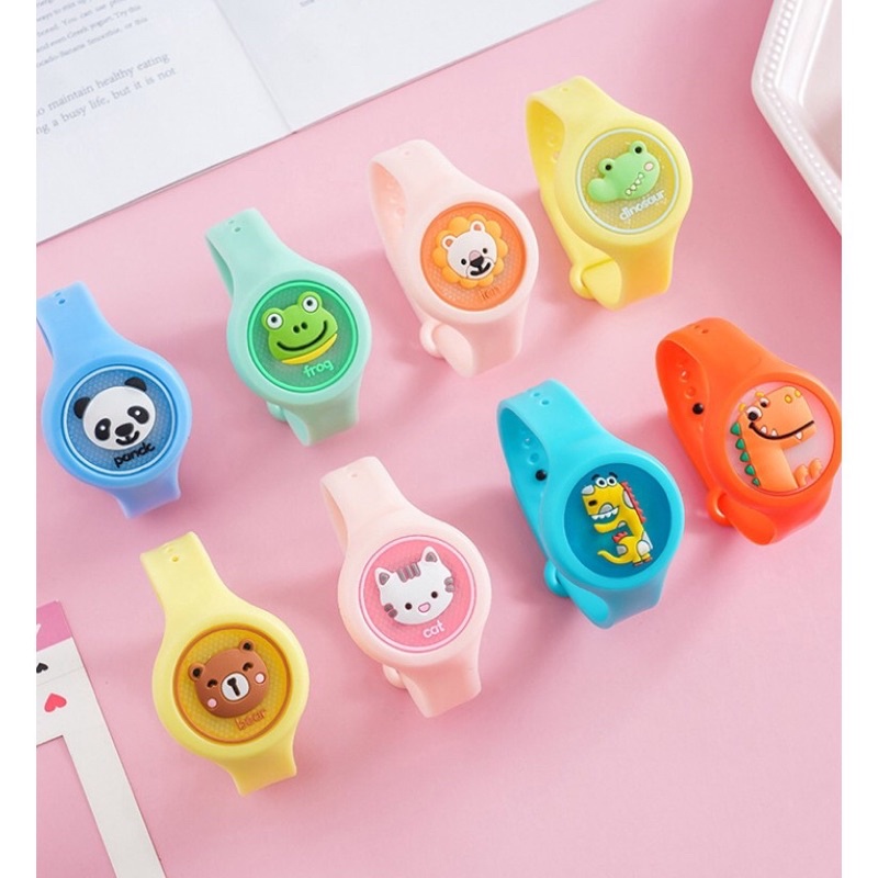 ĐỒNG HỒ TINH DẦU ĐUỔI MUỖI CÓ ĐÈN LED PHÁT SÁNG, HÌNH NGỘ NGHĨNH AN TOÀN CHO BÉ