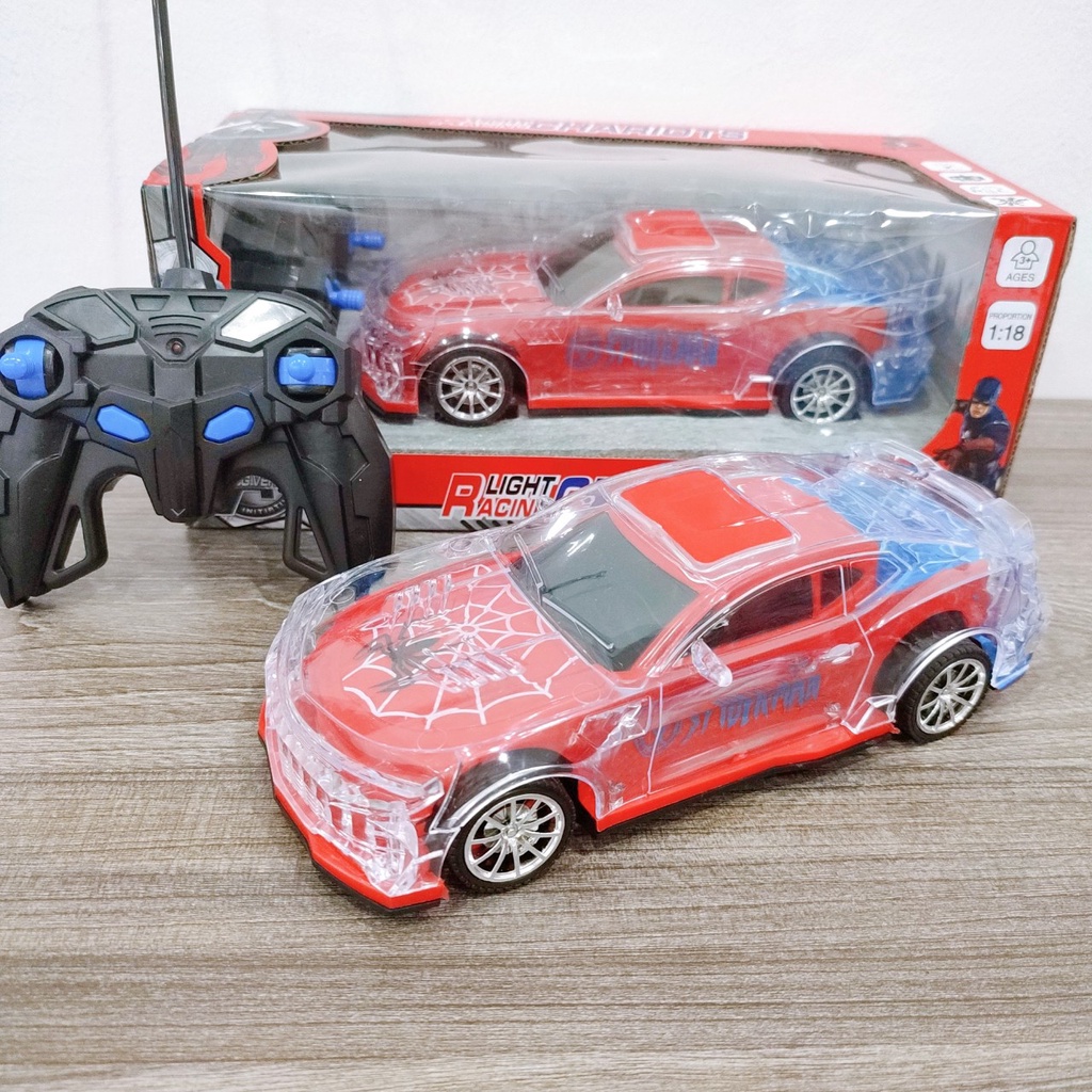 Đồ chơi xe ô tô điều khiển từ xa 4 chiều cho bé có đèn led mẫu người nhện Spiderman