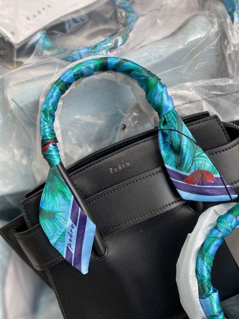 PEDRO CÔNG SỞ PHỐI KHĂN👑