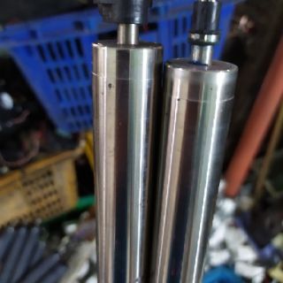Rulo Inox Phi 24mm x 340mm trục 7mm có 2 bạc đạn 2 bên