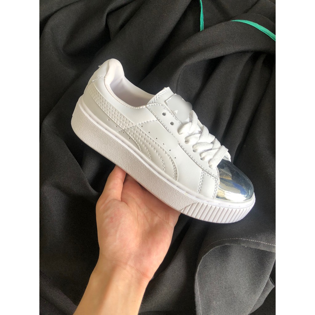 Giày thể thao sneaker mũi bạc