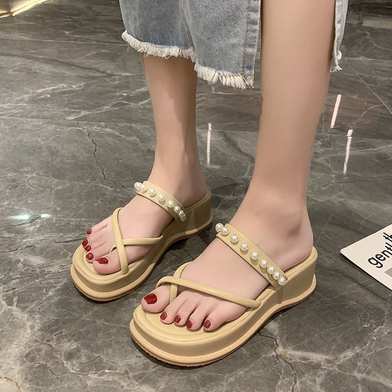 Giày Sandal Đế Dày Mềm Mại Phong Cách Thời Trang Mùa Hè Dành Cho Nữ