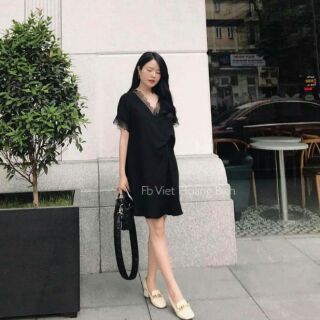 Váy xuông cổ ren, rúm eo