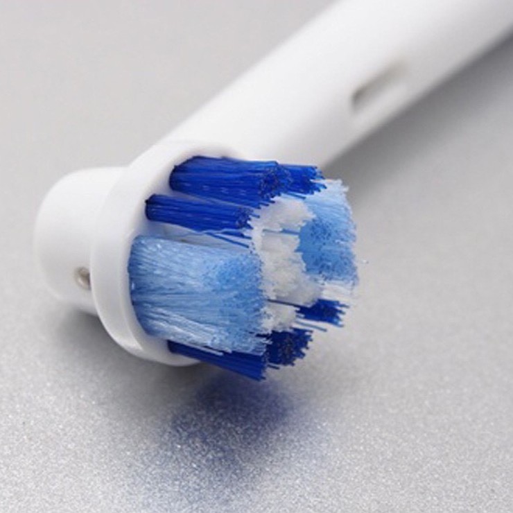 Bộ 4 đầu bàn chải đánh răng điện Oral B cho răng nhạy cảm răng bọc sứ niềng răng SB17A