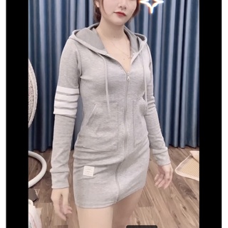 Đầm body len tay dài có mũ
