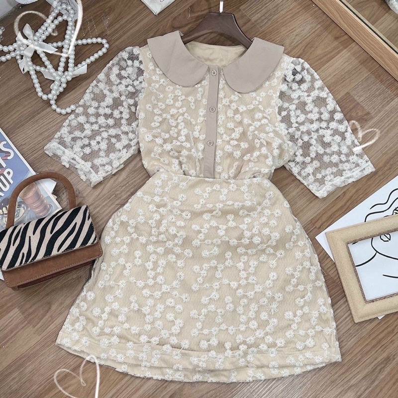 Set áo crop tiểu thư phối ren hoa, chân váy kem