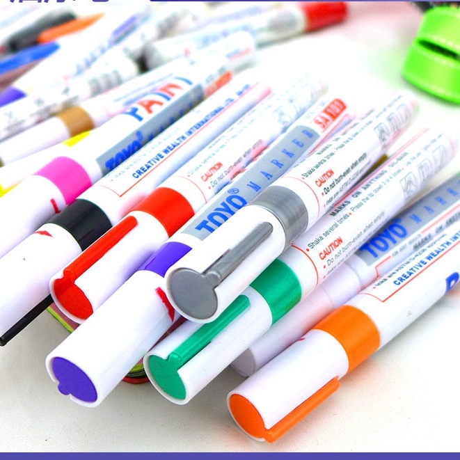 Bút sơn Toyo Paint marker SR101 phục hồi màu cho tất cả các bề mặt