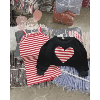Set váy kẻ đỏ thêu tim bé gái
