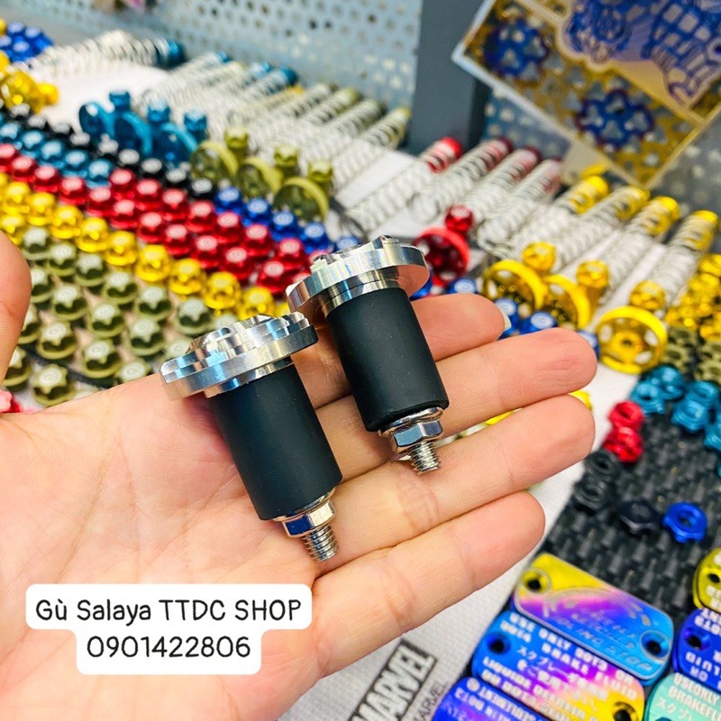 Gù Salaya gắn mọi loại xe