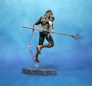 Mô hình Aquaman mafex
