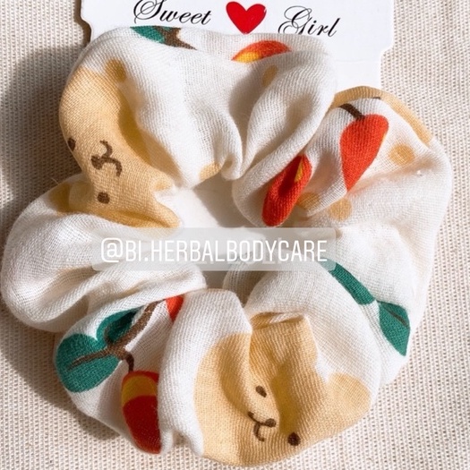 [Handmade] Scrunchies cột tóc, buộc tóc tiểu thư hình gấu màu be dễ thương cho bạn nữ