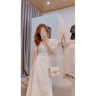 Váy trắng thiết kế cổ V