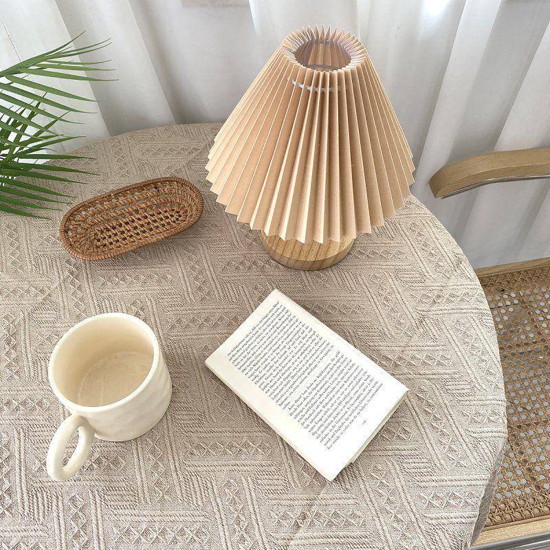 Tấm khăn trải bàn họa tiết kẻ sọc xinh xắn phong cách retro