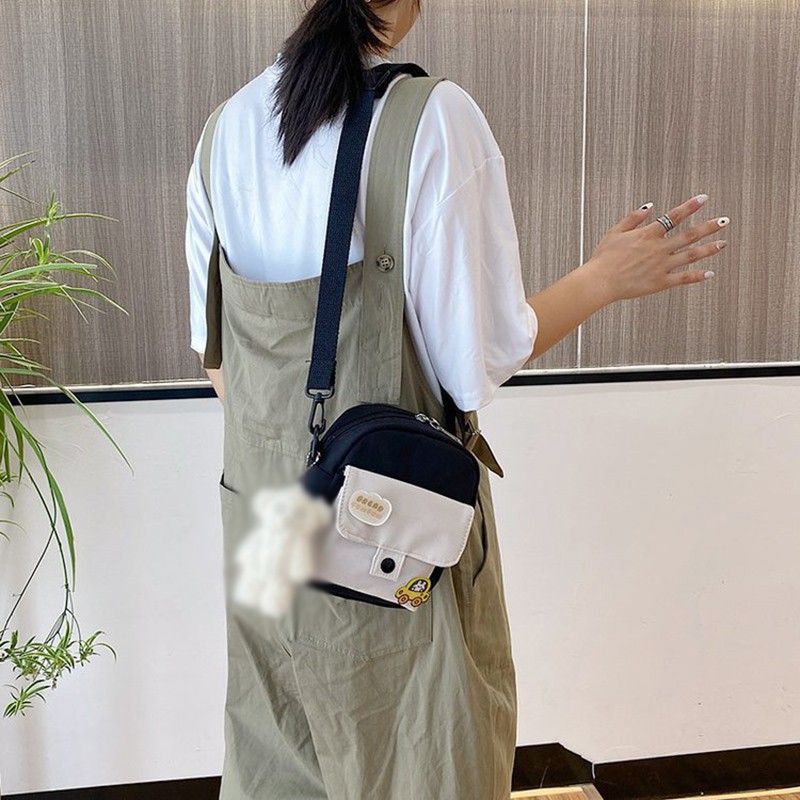 Túi đeo chéo bằng vải bạt kiểu hoạt hình đáng yêu theo phong cách Hàn Quốc