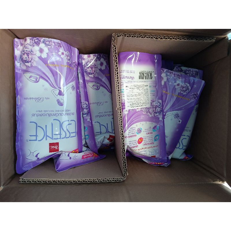 1 thùng  xịt ủi Essence 500ml nhập khẩu Thái Lan