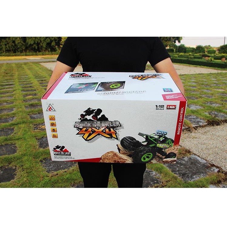 Xe Ô tô địa hình loại khủng - Động cơ cực mạnh, tốc độ cực nhanh, pin cực trâu
