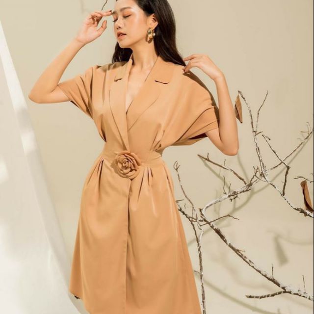 Đầm của 7998 Trần