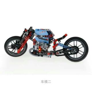 Mô hình lắp ráp moto phân khối lớn