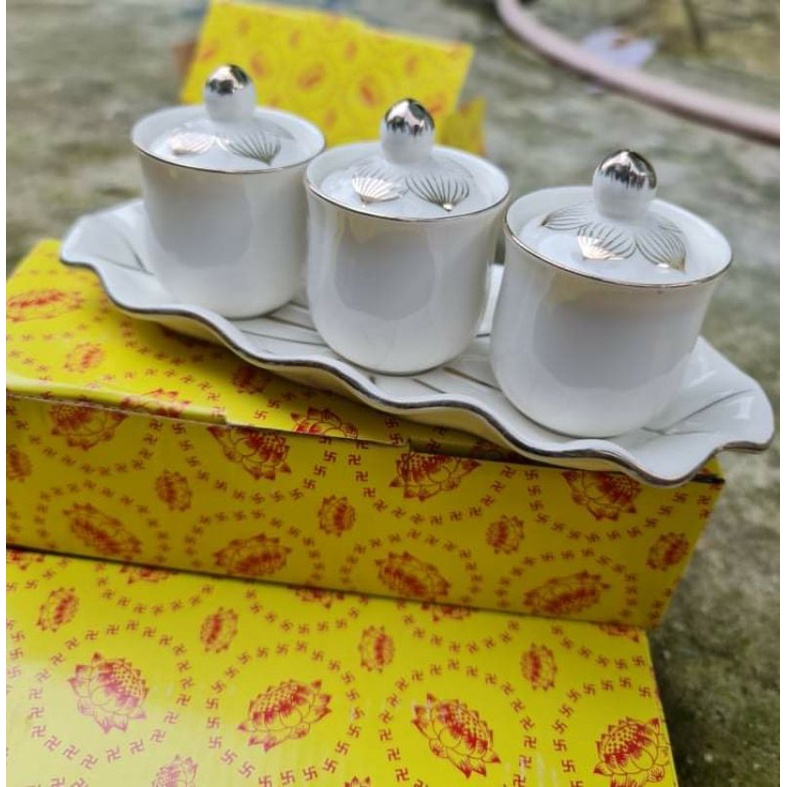 Bộ 3 và bộ 5  có nắp hàng bạch ngọc hoa sen nổi cao cấp-Đồ Thờ Tâm Linh