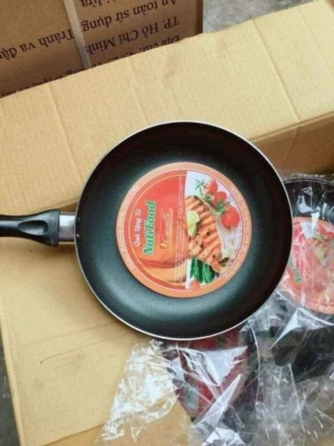 Chảo chống dính quà tặng Nutifood 26cm