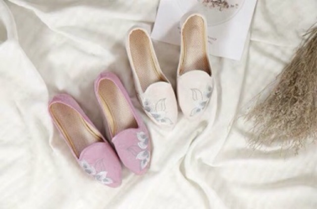 Giày mũi nhọn thêu hoa thời trang nữ | BigBuy360 - bigbuy360.vn