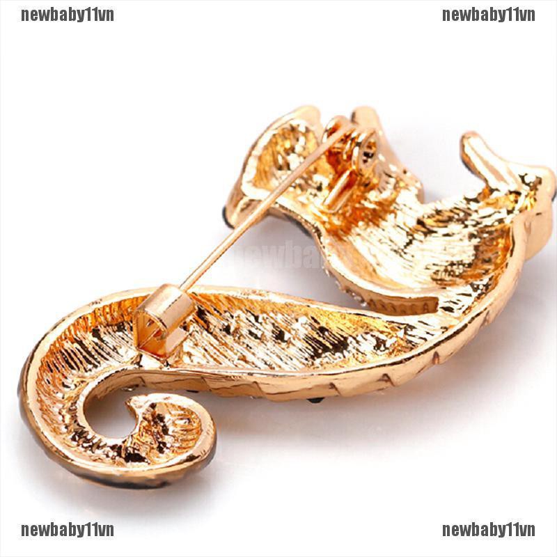 Trâm Cài Áo Hình Chú Sóc Hoạt Hình Dễ Thương