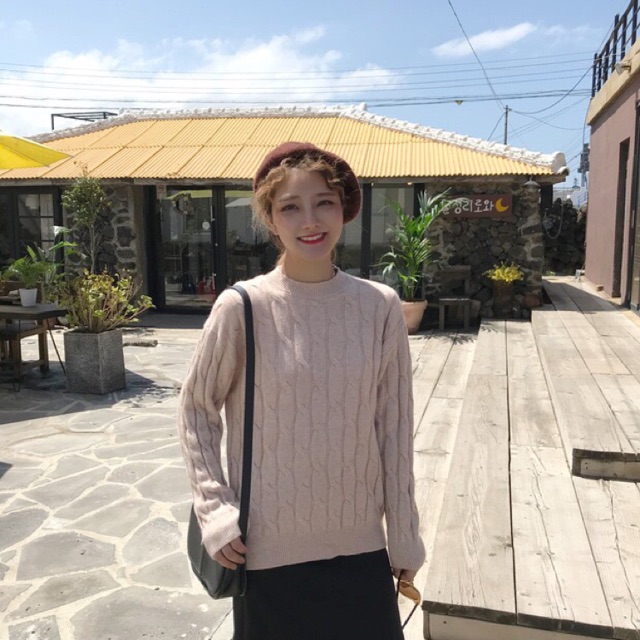 Áo len xoắn thừng