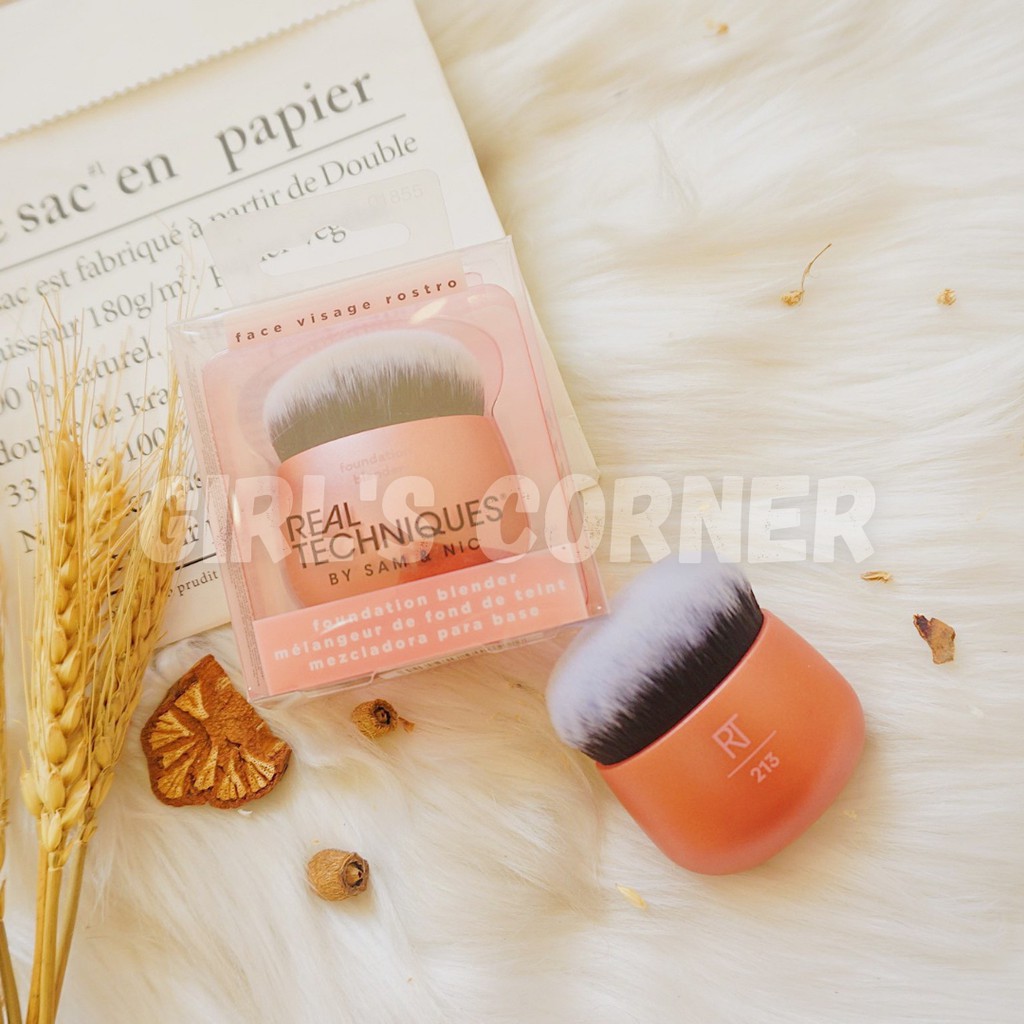 Cọ tán nền Real Techniques Brush - Foundation Blender for liquid makeup 213