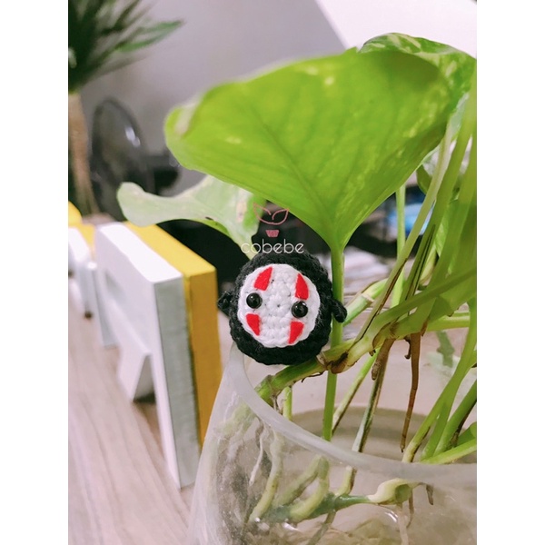 Móc khoá Vô diện ú nu bằng len handmade siêu đáng yêu