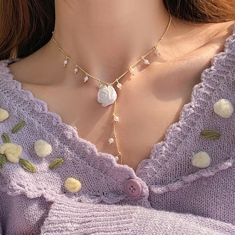 Dây Chuyền Mặt Hình Hoa Đính Ngọc Trai Nhân Tạo Thời Trang