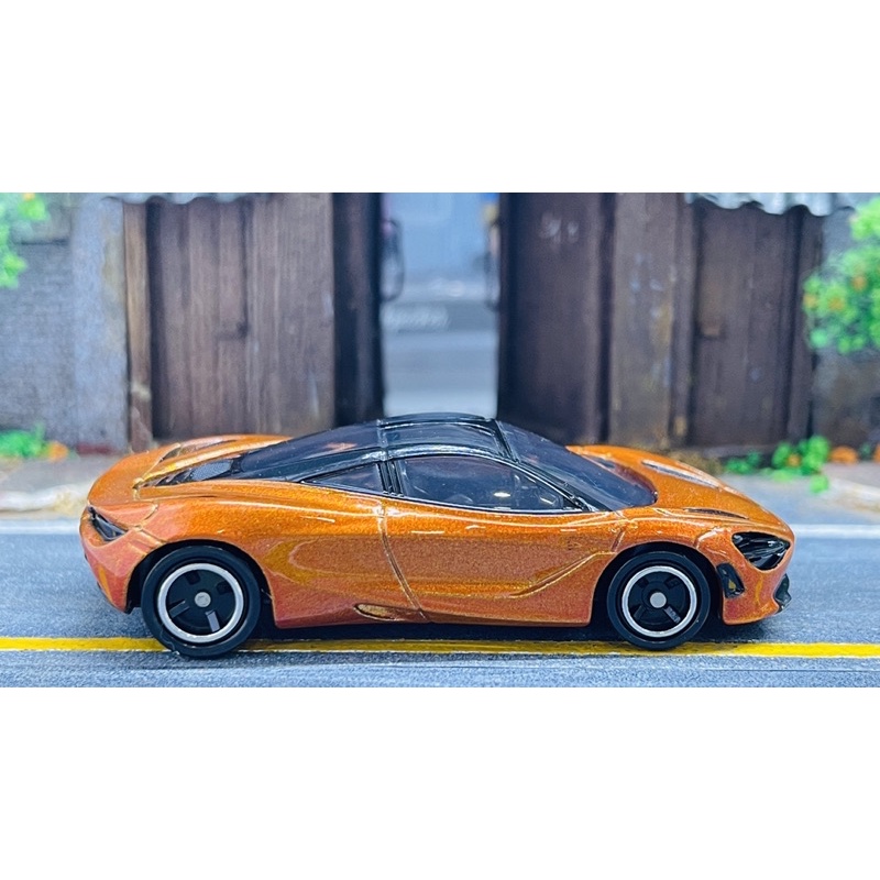 Hobby Store xe mô hình Tomica McLaren 720s không hộp #TL17