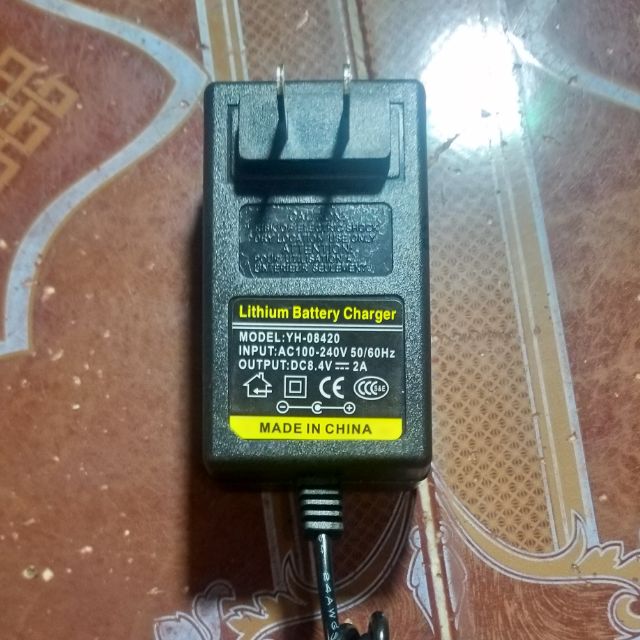 Sạc 8.4v.2S.. (2a)