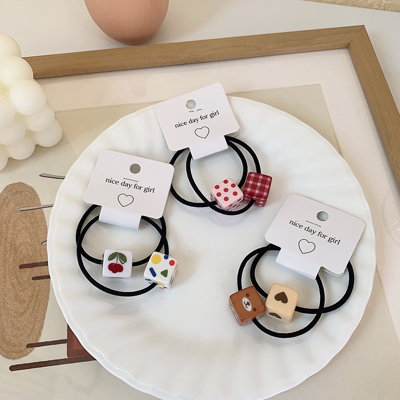 Set 2 cột tóc hình vuông họa tiết gấu và tim Hàn Quốc Mua Tất (muatatshop)