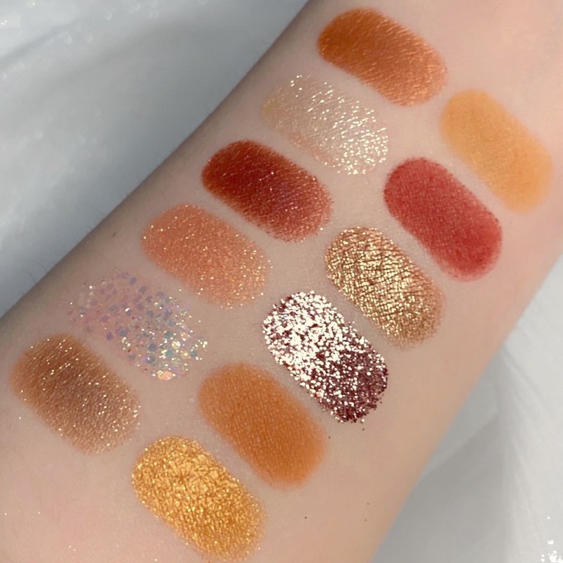 Bảng mắt 30 ô Mugeleen tông cam đỏ dễ đánh, nhũ bling bling kèm cọ | BigBuy360 - bigbuy360.vn