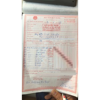 1 hộp bút bi 023