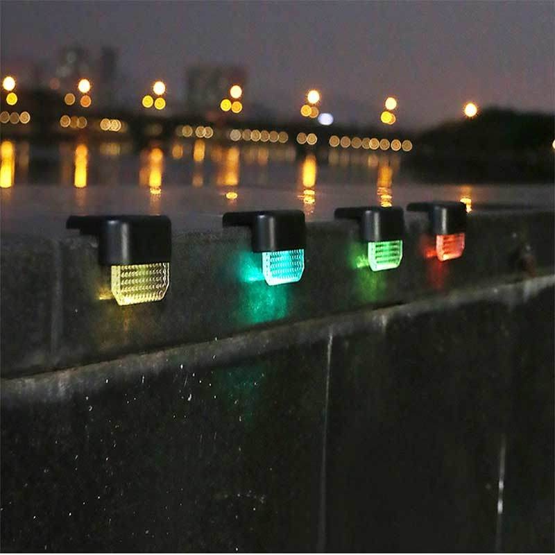 1 Đèn LED Năng Lượng Mặt Trời Chống Thấm Nước Gắn Cầu Thang Ngoài Trời