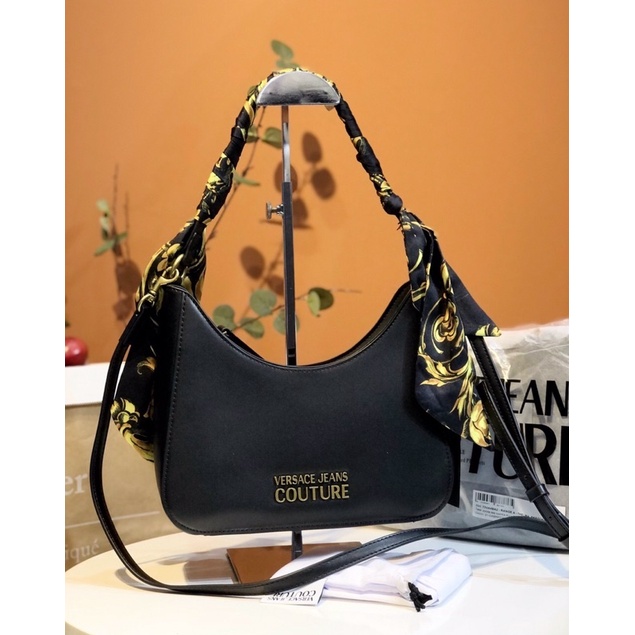 Túi Versace kẹp nách