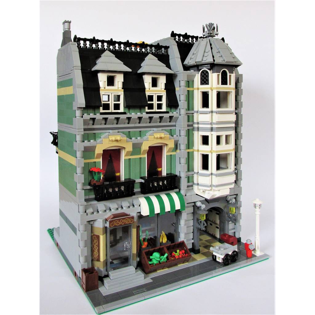 Lego 10185 Creator - Tiệm tạp hóa