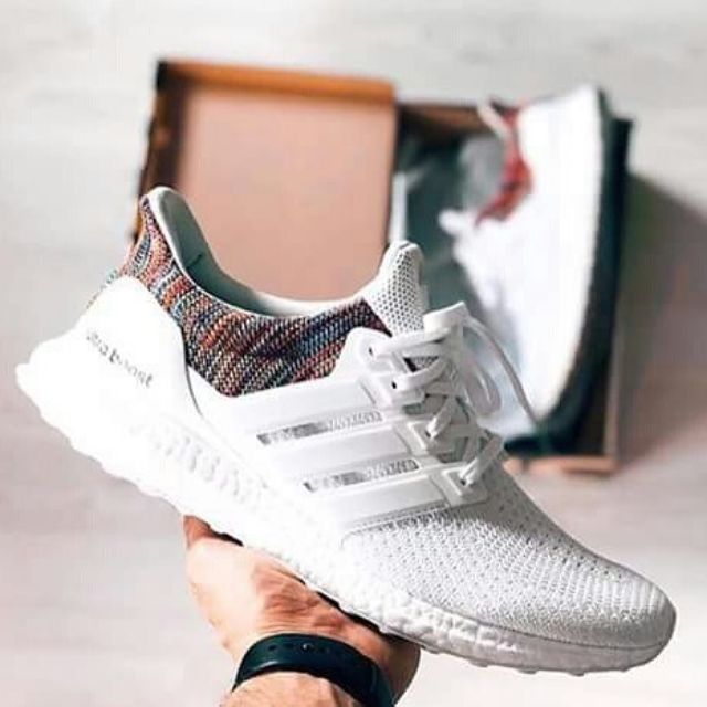 Giày ultraboost multicolor rainbow pack (màu trắng)