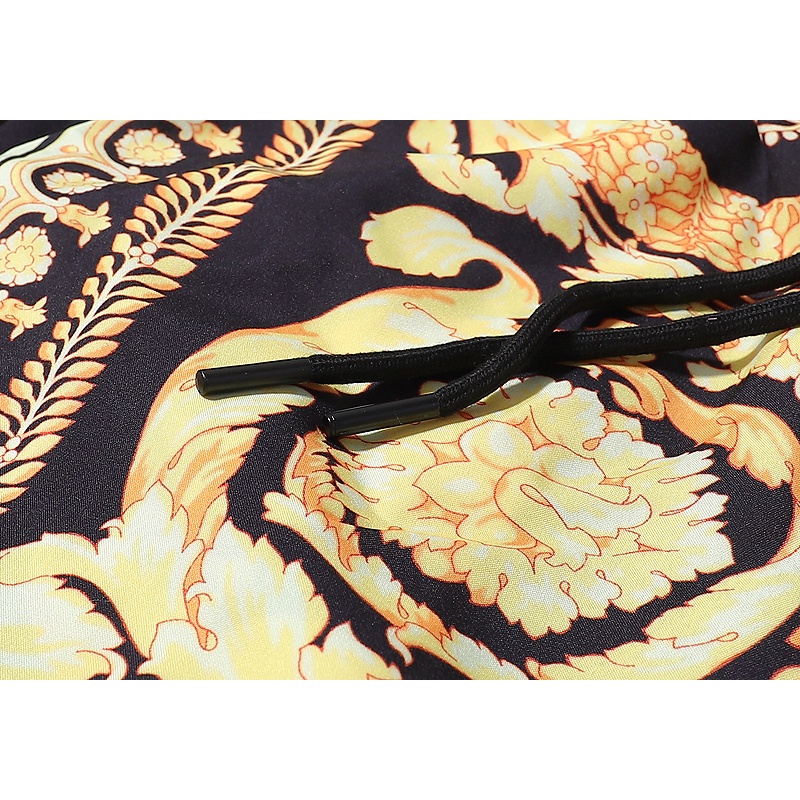 Versac* Quần Short Nam Form Rộng Phối Lưới Màu Vàng Đen Thời Trang Xu Hướng Sang Trọng Thời Trang Mùa Hè