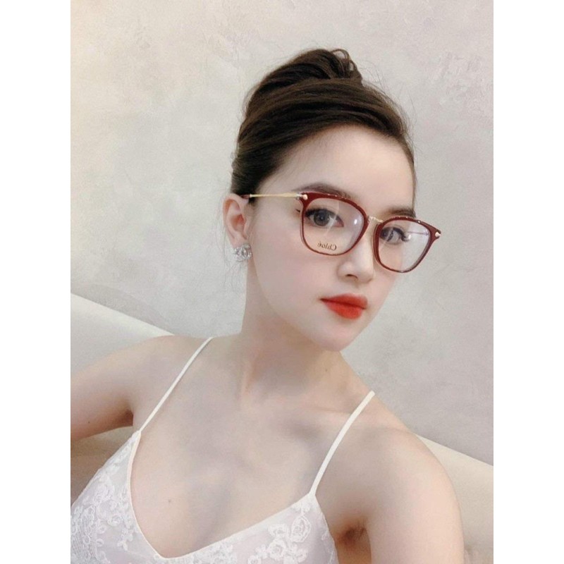 kính nữ Chloe .