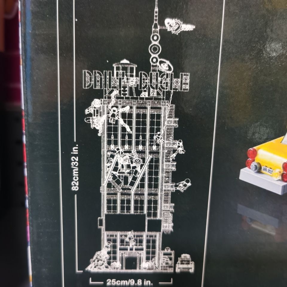 Lắp ráp mô hình Super Hero Marvel trụ sở tòa Daily Bugle của biệt đội siêu anh hùng marvel 78008