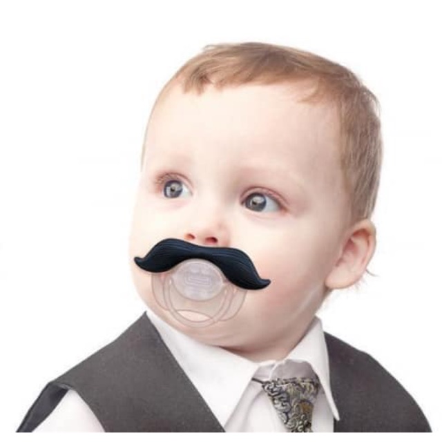 CÓ NÚM TY GIẢ GIÚP BÉ NGỦ NGON KHÔNG CÒN MÚT TAY NỮA